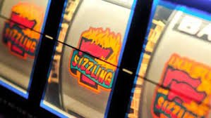 Tampilan detail permainan Aviator dan slot populer Push Gaming di kientoto